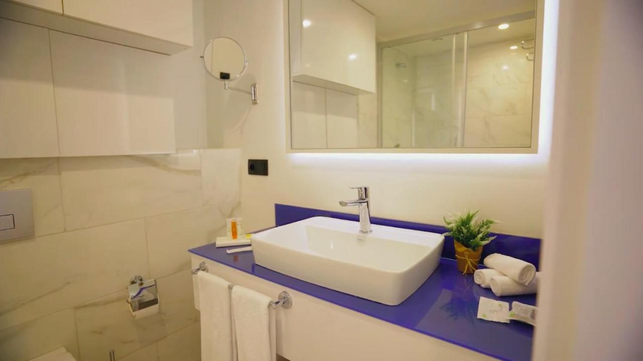 Orbi City Suite Sea View In Batumi Aparthotel Exteriér fotografie